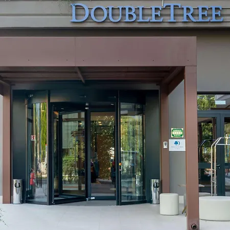 Doubletree By Hilton فندق