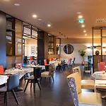 Szálloda Doubletree By Hilton 4*