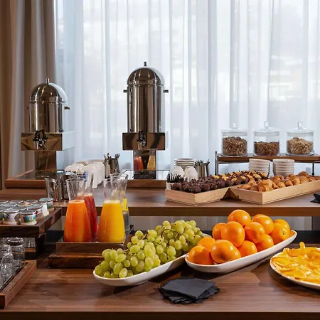 Doubletree By Hilton Отель