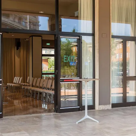 Готель Doubletree By Hilton Брешія