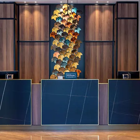 Готель Doubletree By Hilton Брешія