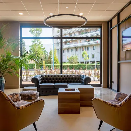 Отель Doubletree By Hilton 4*