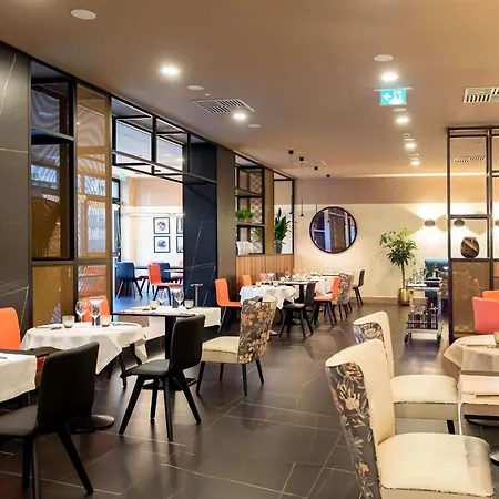 Отель Doubletree By Hilton Брешия