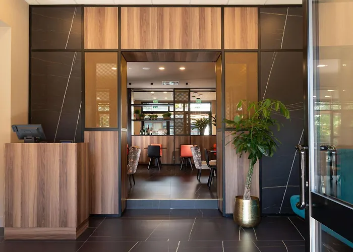 Doubletree By Hilton