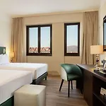 Hotel Doubletree By Hilton