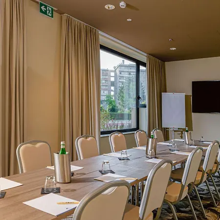 Ξενοδοχείο Doubletree By Hilton 4*